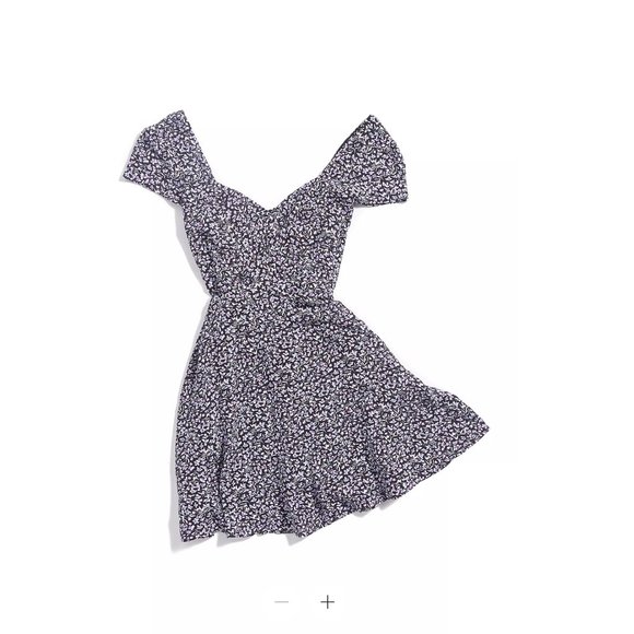 *Urban Outfitters Finnigan Floral Mini Dress - Picture 5 of 10